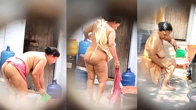 Busty Bhabhi Bathing Secretly Captured By Neighbour