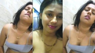 Sexy Indian Horny Girl Fingering Enjoying Sex MMS