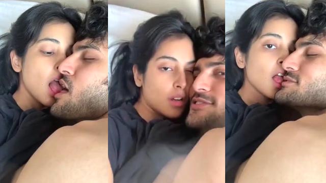 Mumbai Sexy Muslim Couple Hot Romantic Sex In Hotel Room